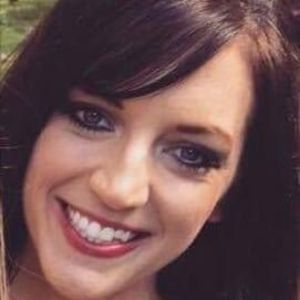 Meet your Posher, Carrie